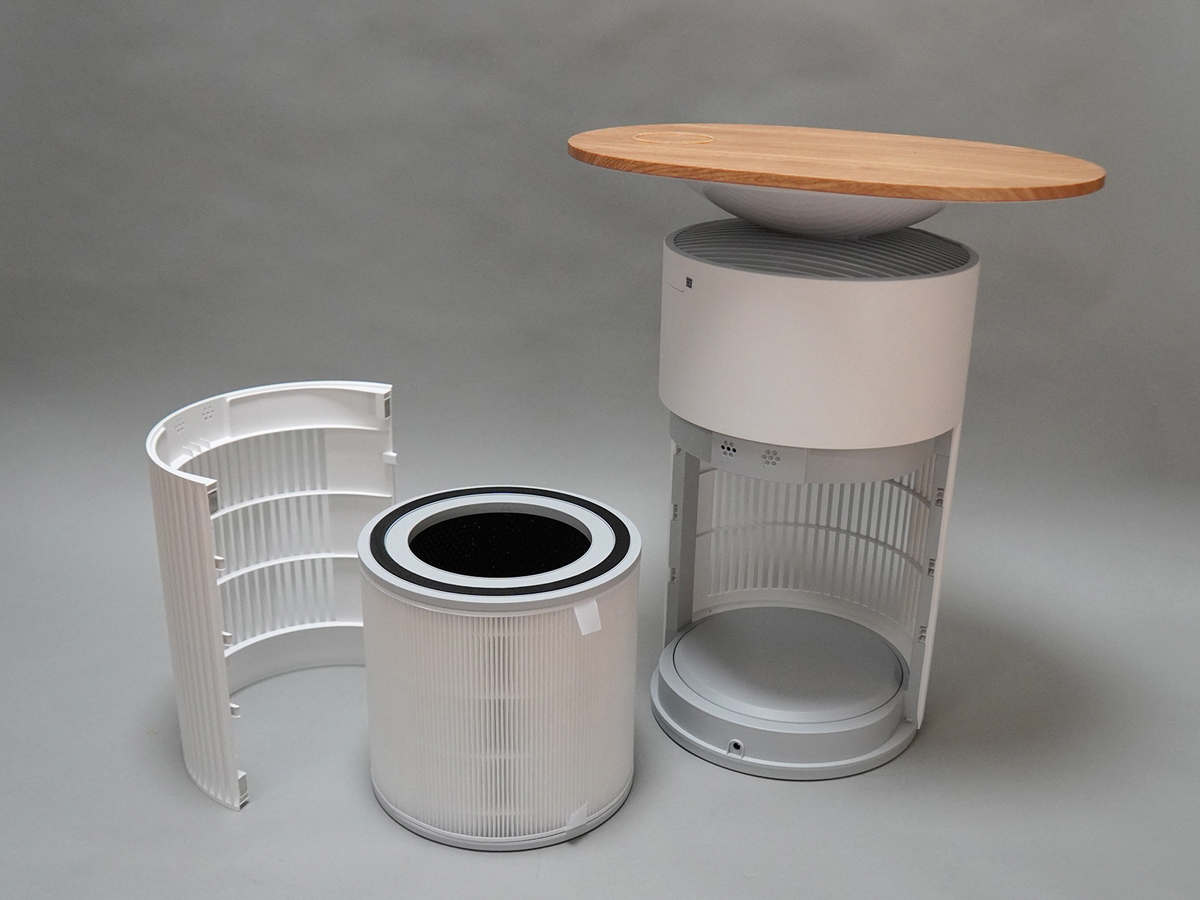 空気の吸込部に内蔵されているフィルターを外したところ。フィルターの取り外しも簡単でした