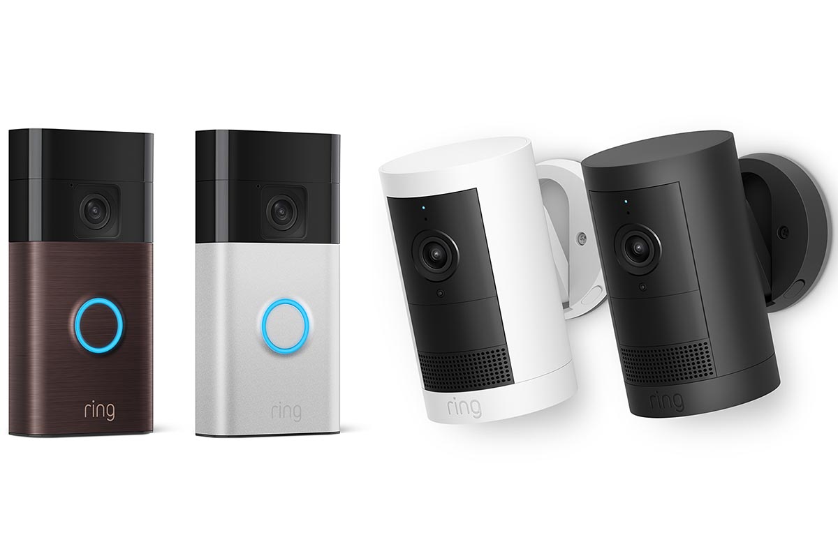 左の2製品が防犯カメラ機能付きドアホン「Ring Battery Doorbell(リング ドアベル バッテリーモデル)」、右の2製品が屋外用セキュリティカメラ「Ring Outdoor Cam Plus(リング アウトドアカム プラス)」