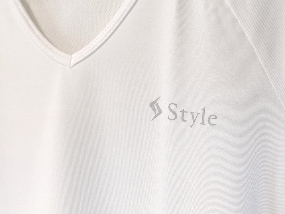 生地はポリエステル90%とポリウレタン10%