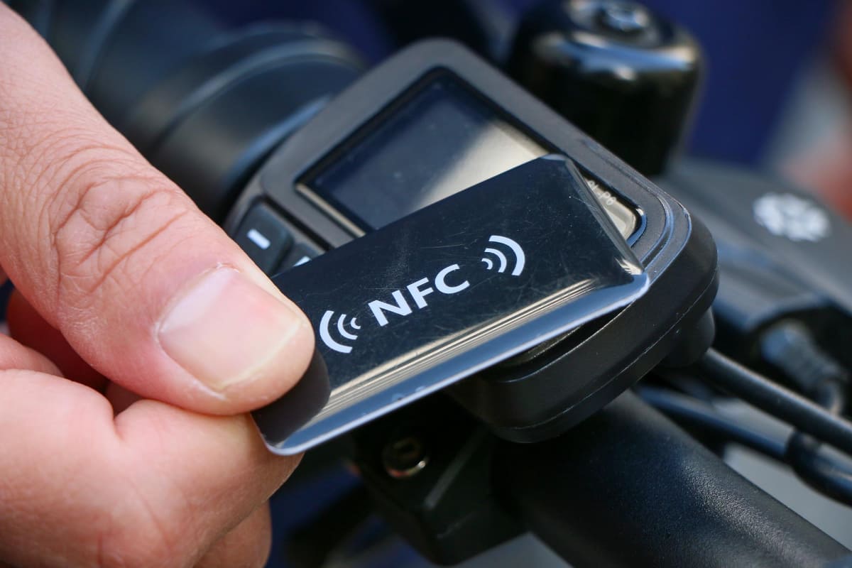 電源のON/OFFはNFCのキーをメーター部分にかざすことで行う仕組み