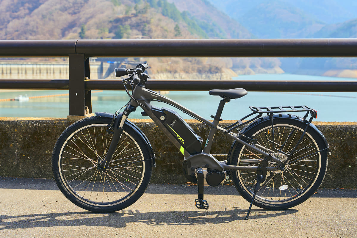 パナソニック サイクルテックの子供用e-bikeの「XEALT(ゼオルト)SJF(エスジェイエフ)」。ちなみに、e-bikeはスポーツタイプの電動アシスト自転車のこと。本格的な子供用モデルは非常に珍しい