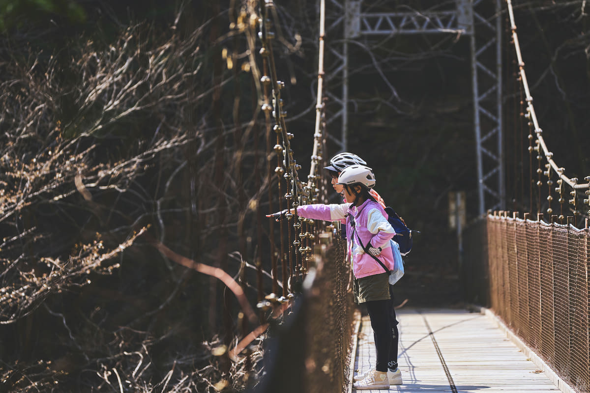 インパクトのある景色に2人の会話も弾む