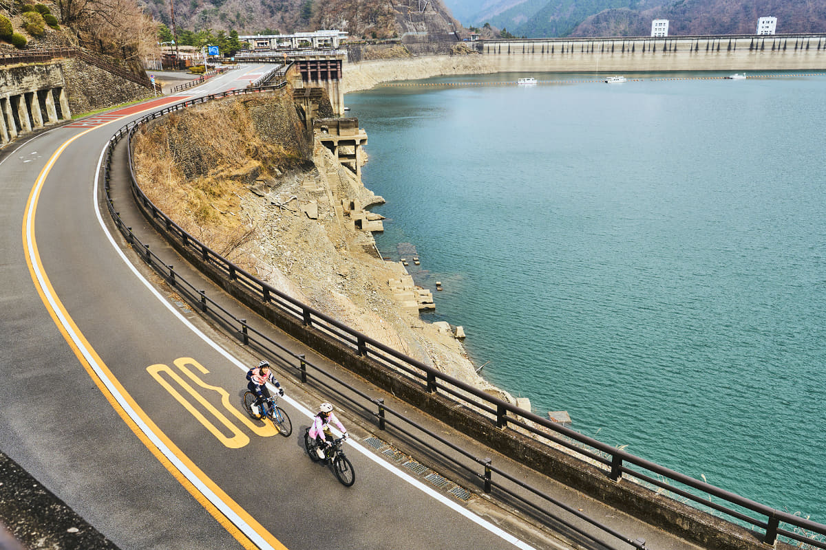 奥多摩湖に到着