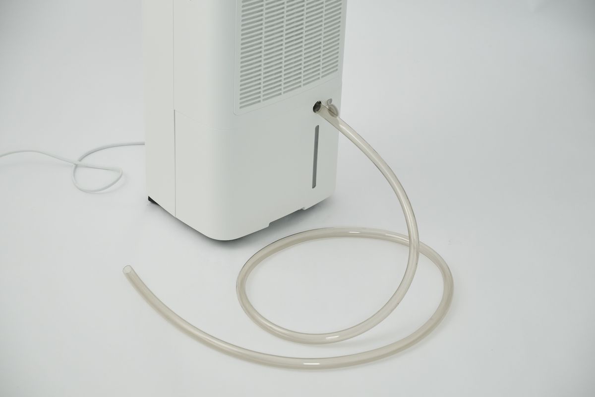 別売の排水ホースを使えば連続排水が可能