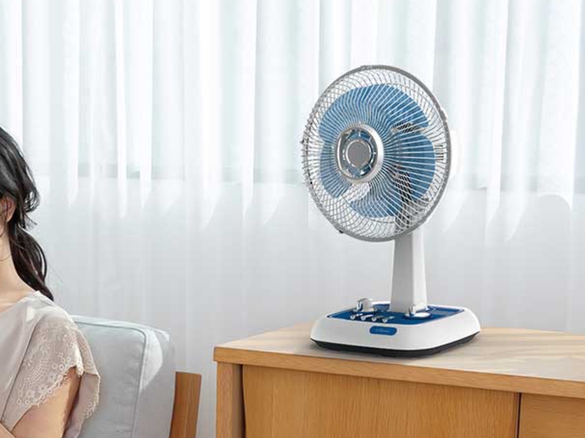 昭和レトロなデザインとコンパクトサイズが特徴