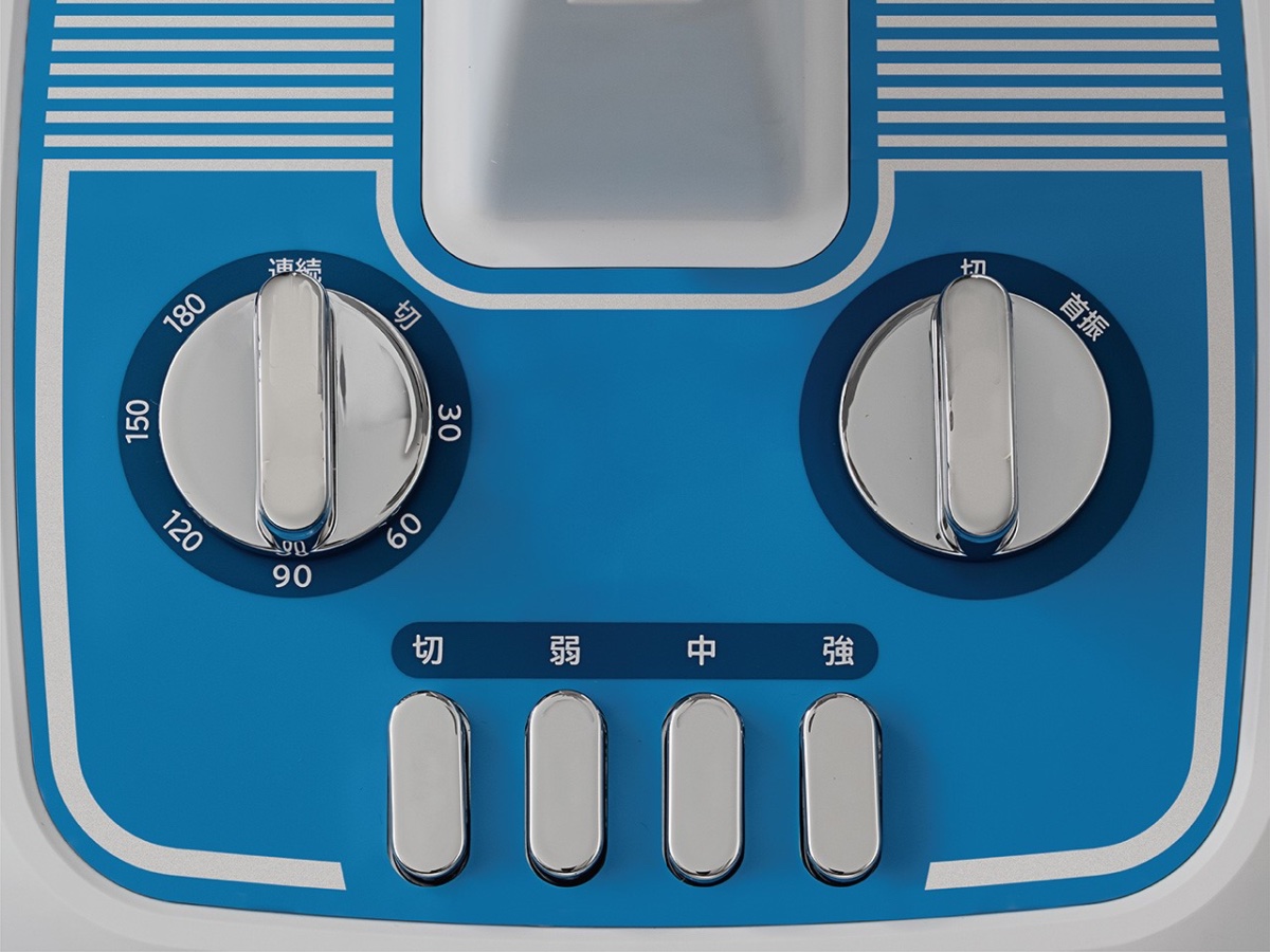 操作部もレトロ。シンプルで使いやすい