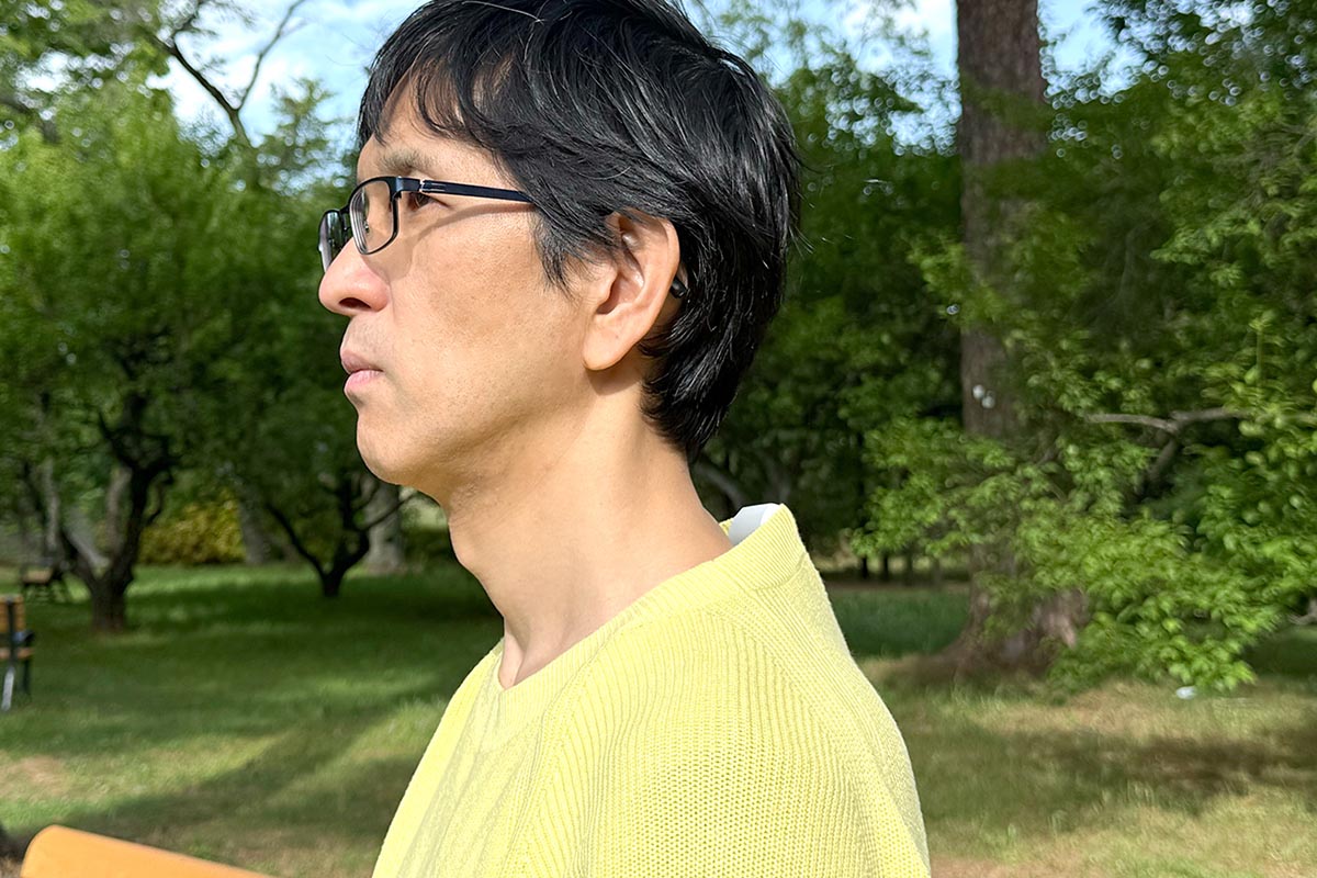 5月初旬のよく晴れた、汗ばむ陽気の日にREON POCKET PROを屋外で試しました。SMART COOLの「弱冷」「やや弱冷」ぐらいのレベルでとても快適に過ごせました