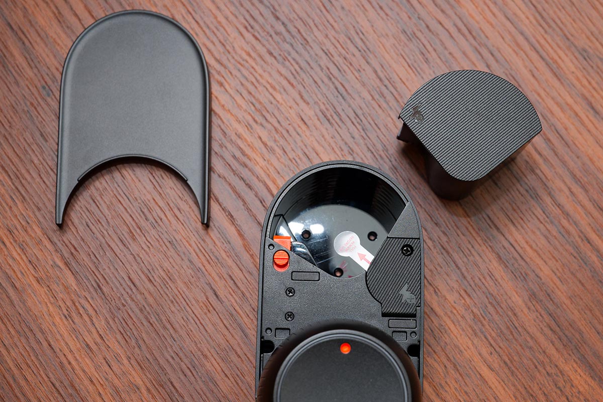 充電式バッテリーを標準装備