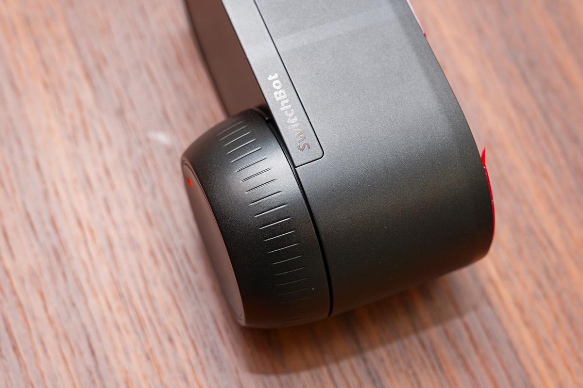 高級感あるメタル素材の外装もロックUltraの魅力の1つ