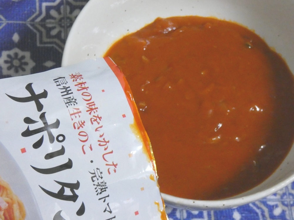 電子レンジの場合は中身を別容器に移す