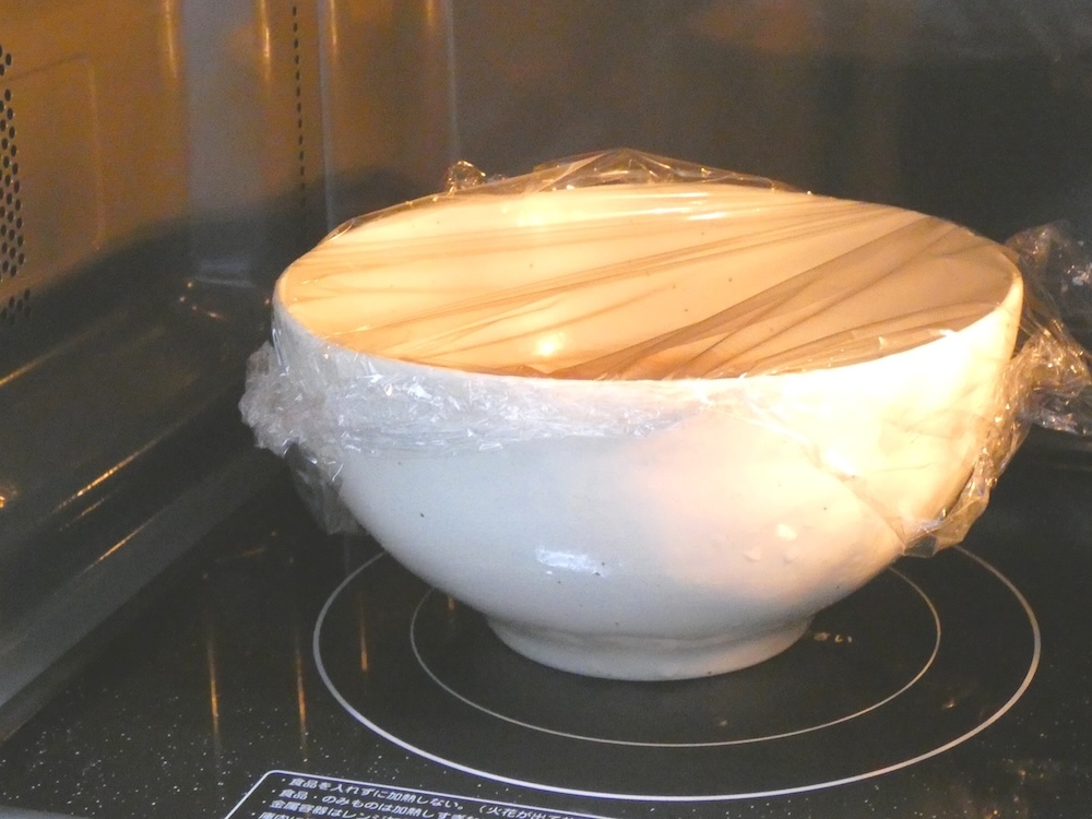 ラップをかけて加熱する