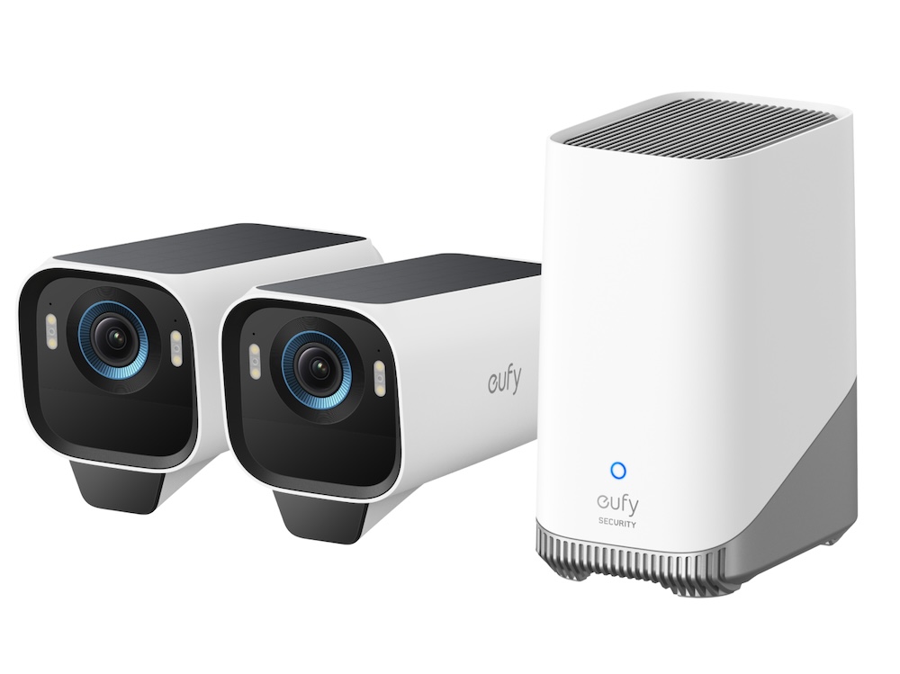 カメラ2つと、HomeBase S380とで構成される