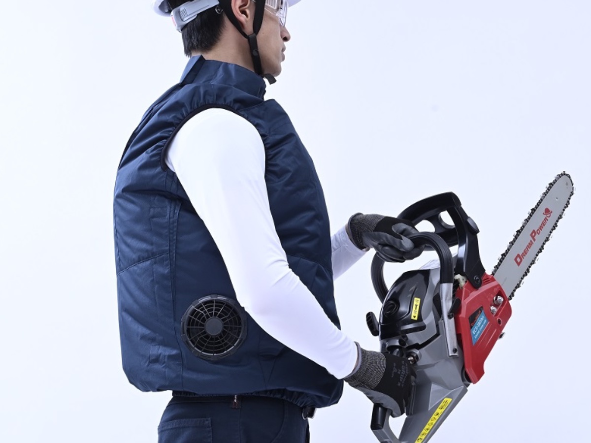 ペルチェ搭載ファン付きウェア