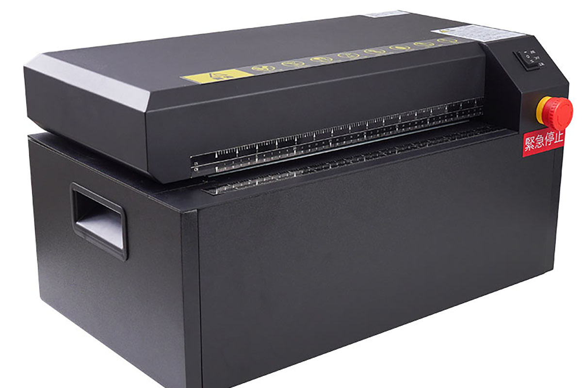 緩衝材を作れる卓上型段ボールシュレッダー SHRD25CBK