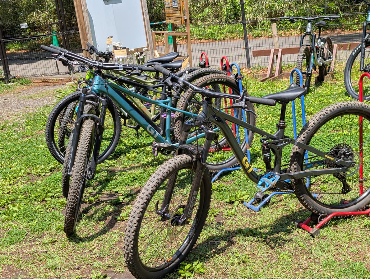 タイミングによってはメーカーの新モデルの展示があったり、試走ができたりすることも