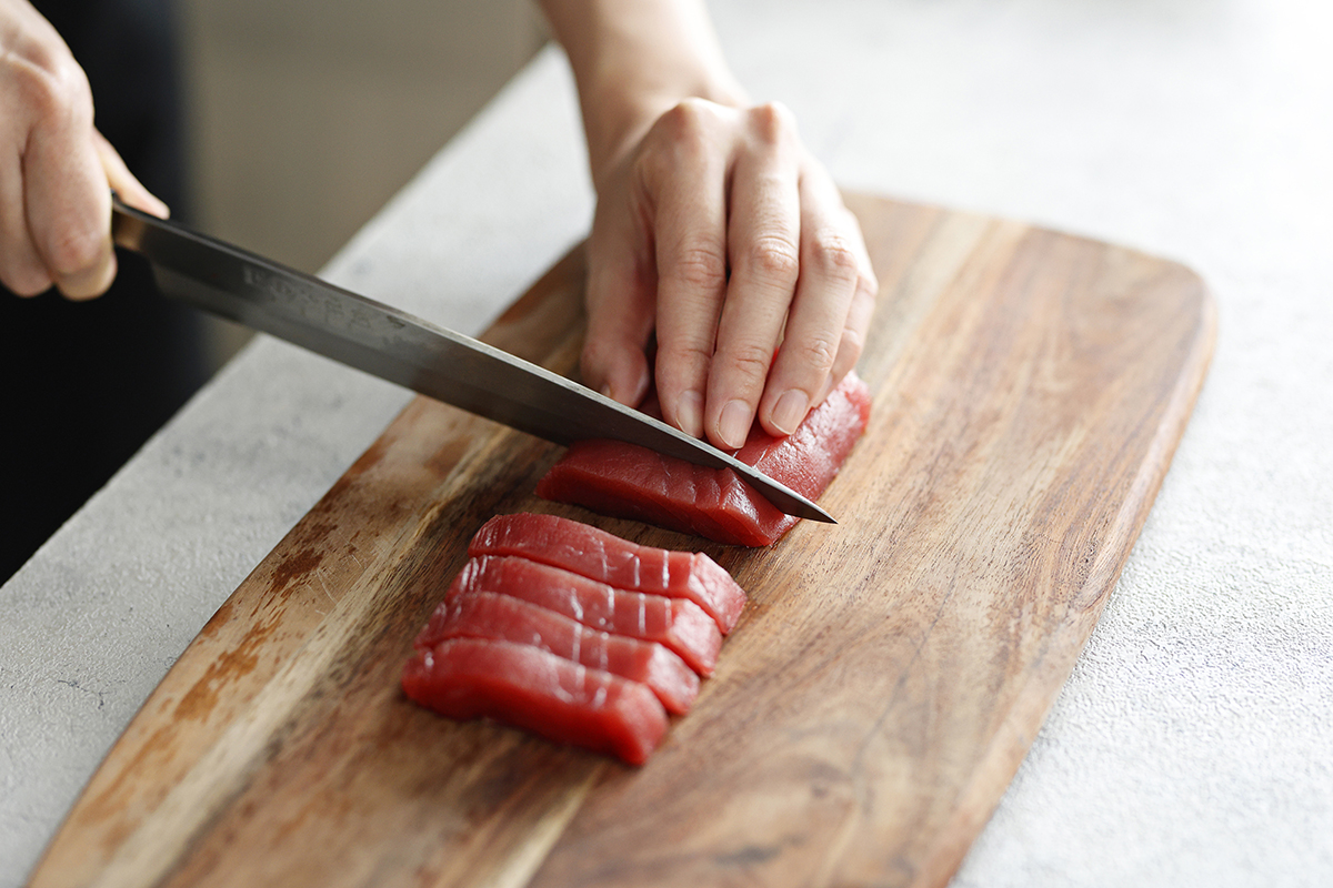 「やさしさ解凍」でムラなく上手に解凍