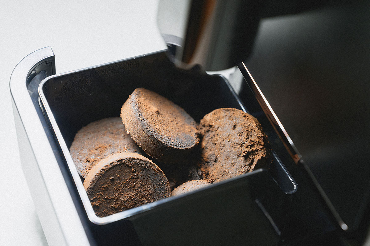 カス受けトレイで捨てやすい