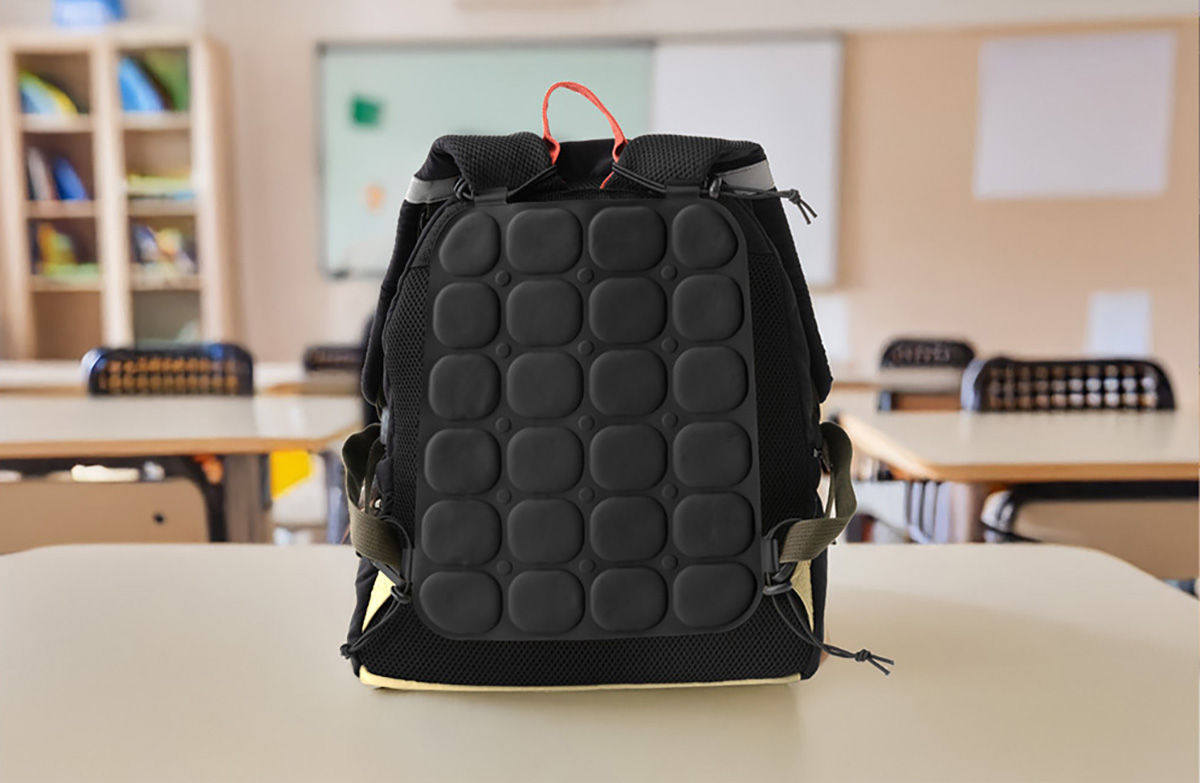 「ブラック」も追加