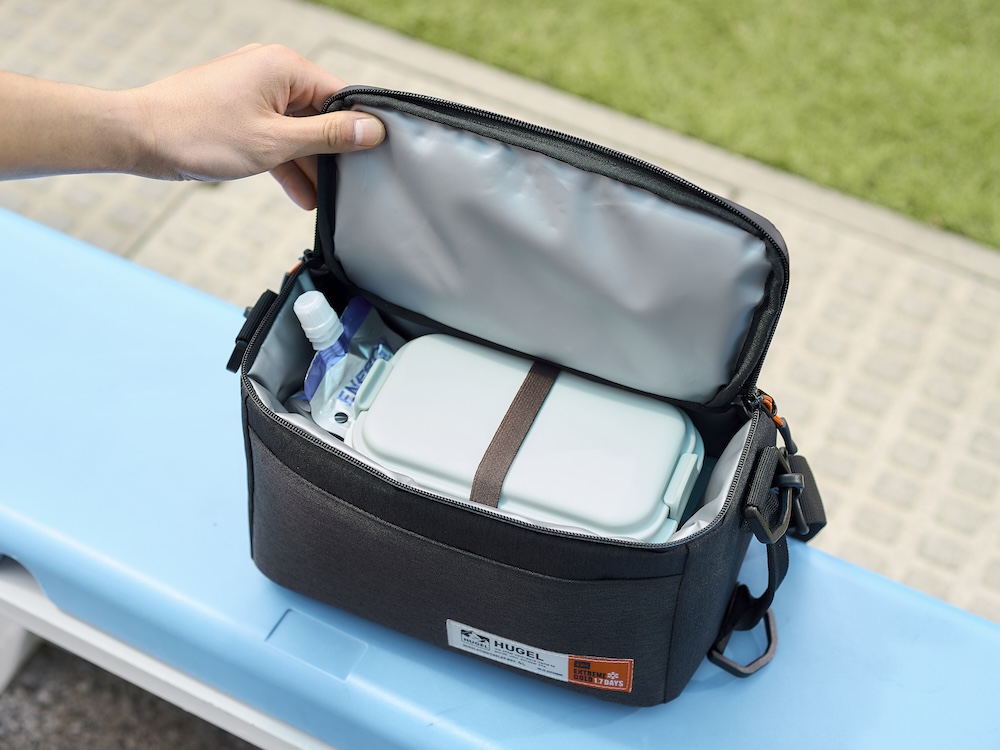 弁当を入れる際には横向きにして使える