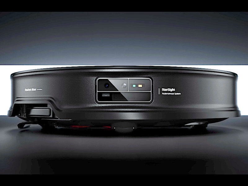 本体の高さを7.98cmに抑え、従来製品では進入が難しかった低くて狭いエリアにもスムーズに移動が可能