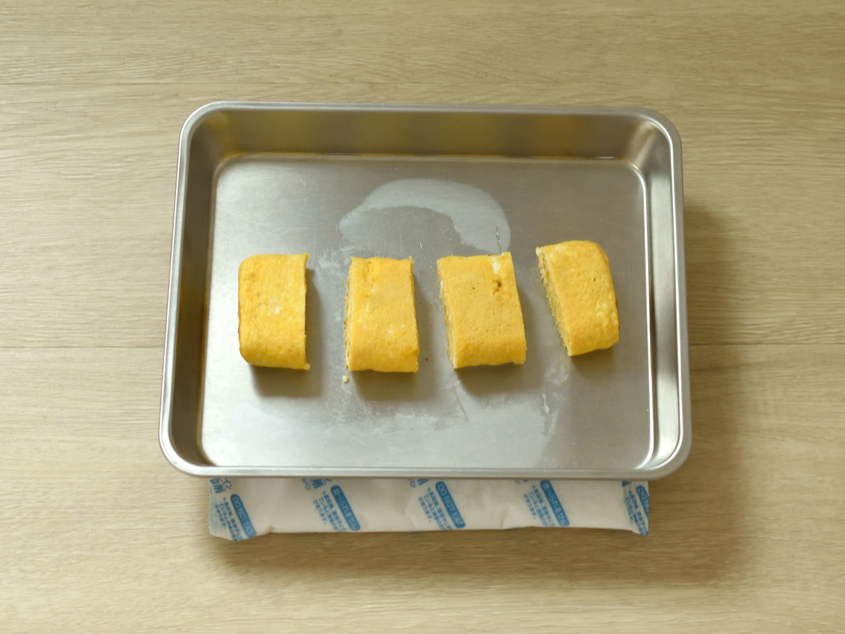 下から保冷剤で冷やすと早く冷めます