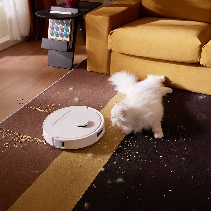 カーペットの上ではモップをリフトアップするため、濡らさずに掃除可能