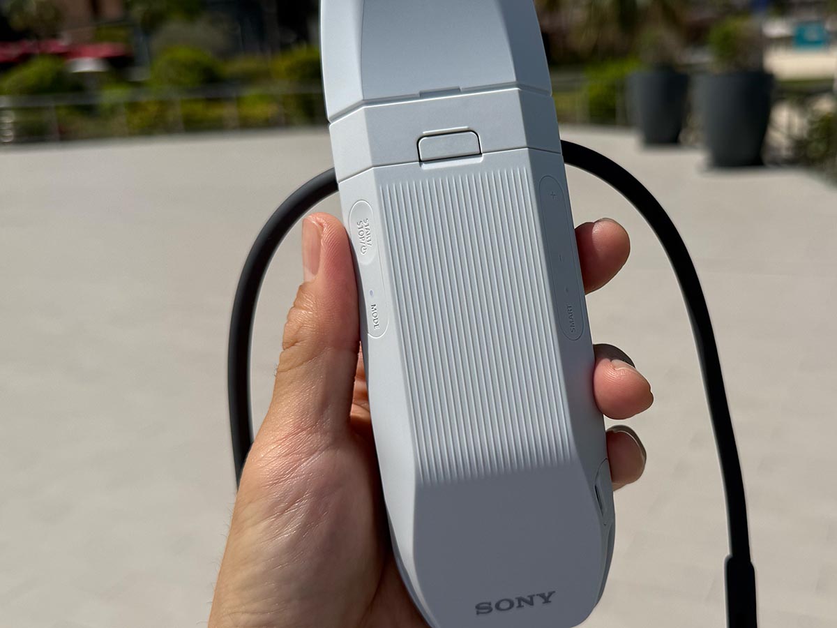 REON POCKET PROは本体のボタンで基本操作が行なえます。スマホを取り出さずに済むことも便利でした