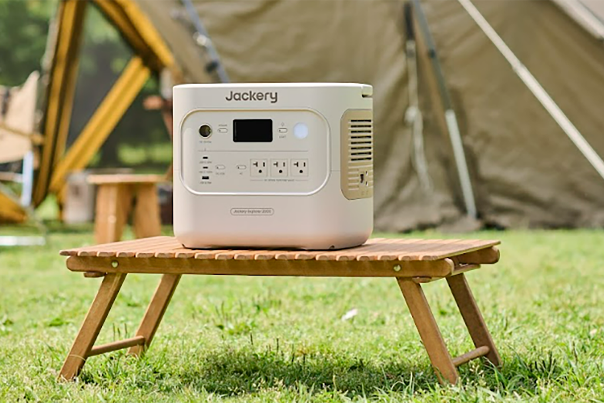 「Jackery ポータブル電源 2000 New」に新色「サンドゴールド」登場