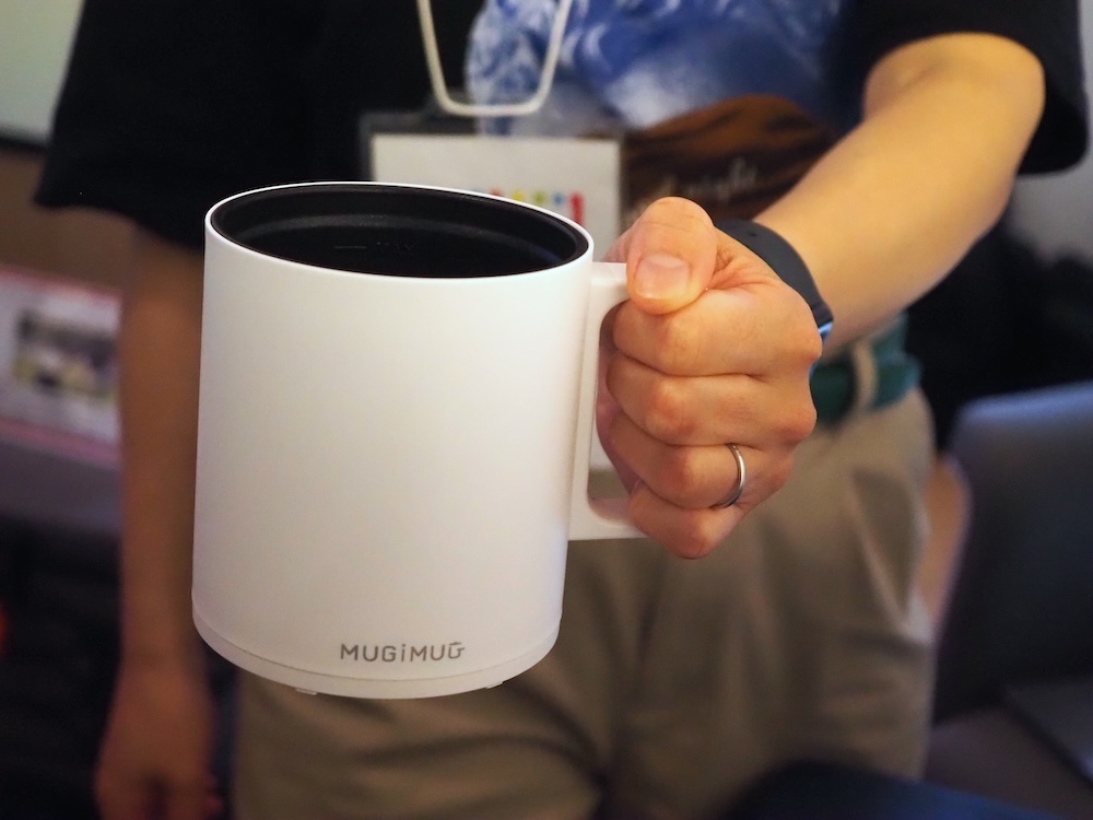 カップを取り外して、そのまま器として使って食べられる