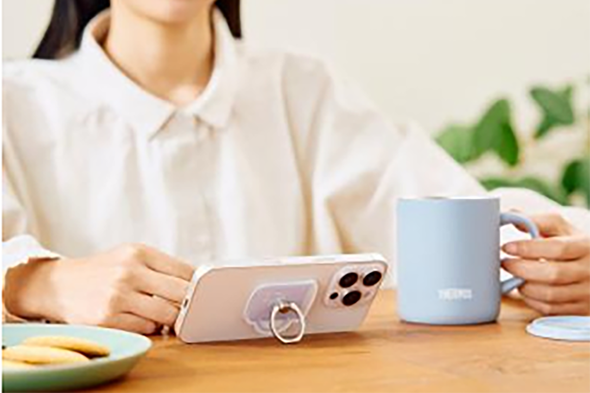 スマホスタンドになる