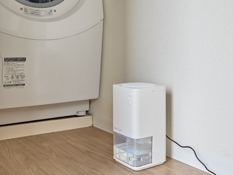 ミニ除湿機 AAD-1200