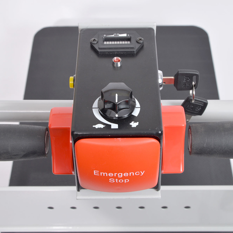 手元のハンドルバー