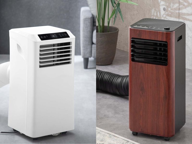 「スポットクーラー 超強力猛暑対応モデル」と「スポットクーラー 木目デザインモデル」