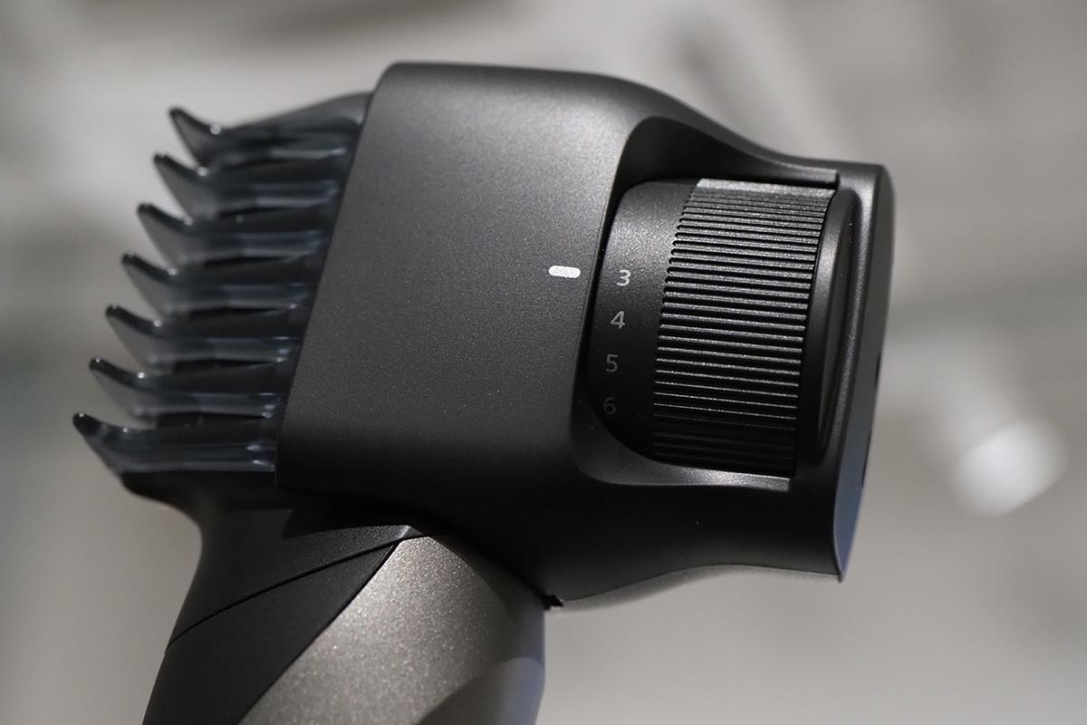 長さそろえアタッチメントはダイヤルで細かく調整できる