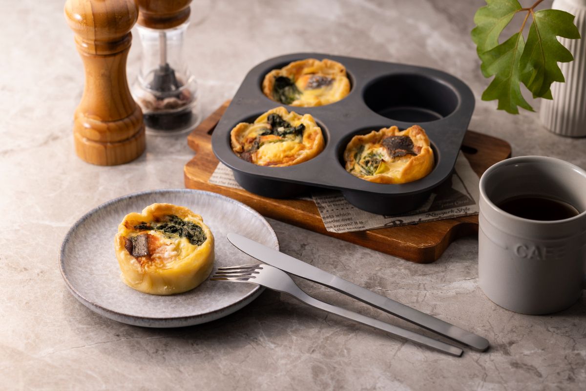 直径7cmのマフィンが4つ作れる