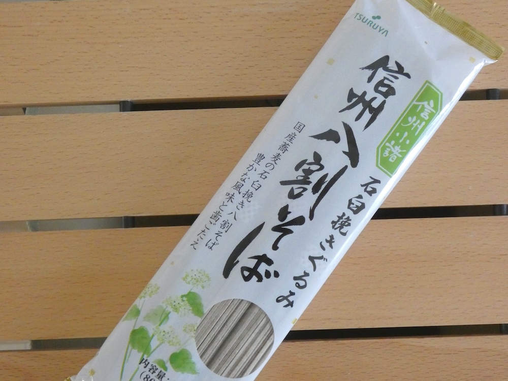 ツルヤ「信州小諸 石臼挽きぐるみ 信州八割そば」