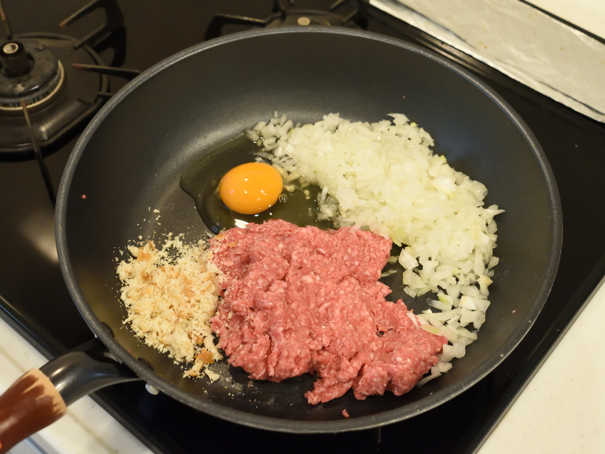 手早く混ぜ合わせます