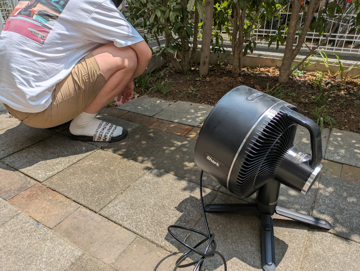 風と一緒にミストが体に当たることで、体感温度が一気に下がりました