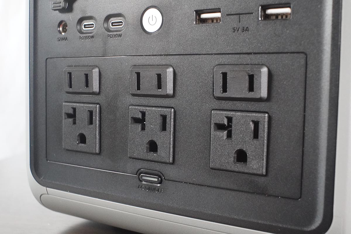 AC出力は余裕の6系統