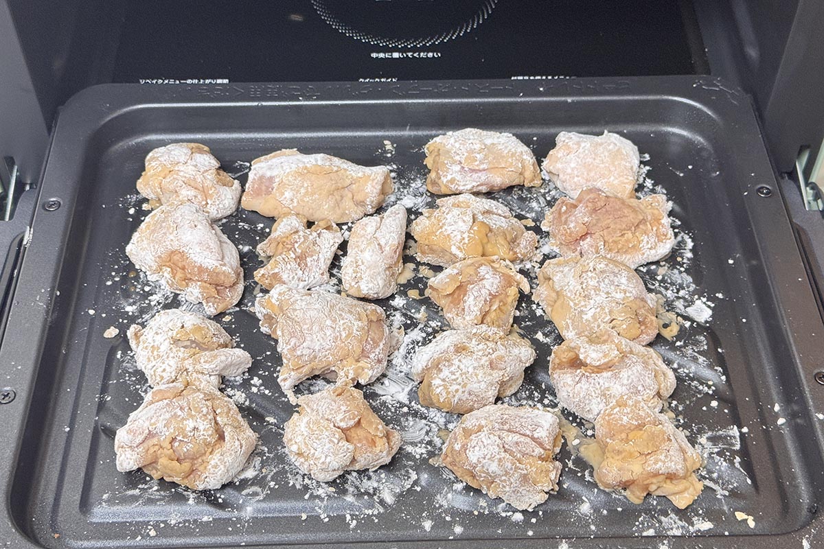 揚げないから揚げはノンフライ調理機の人気メニューだが、もも肉2枚分(約500gを一度に作れるのが便利だった