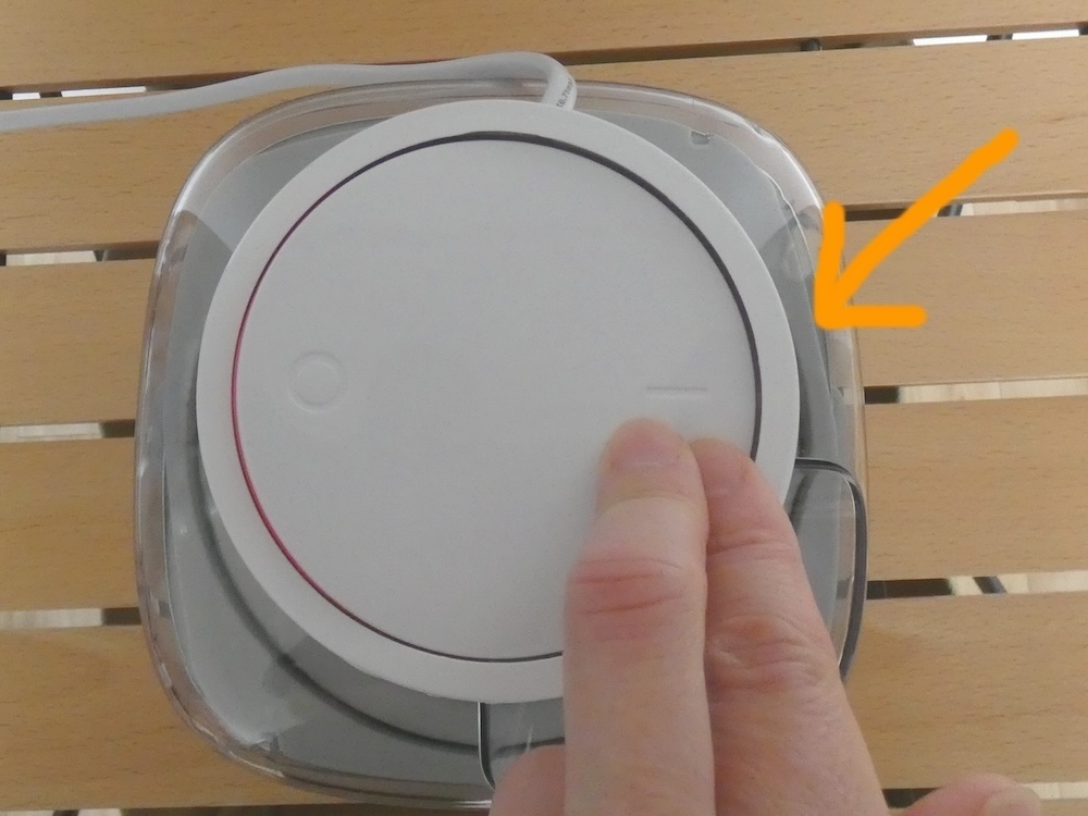 電源スイッチをON(｜)にする