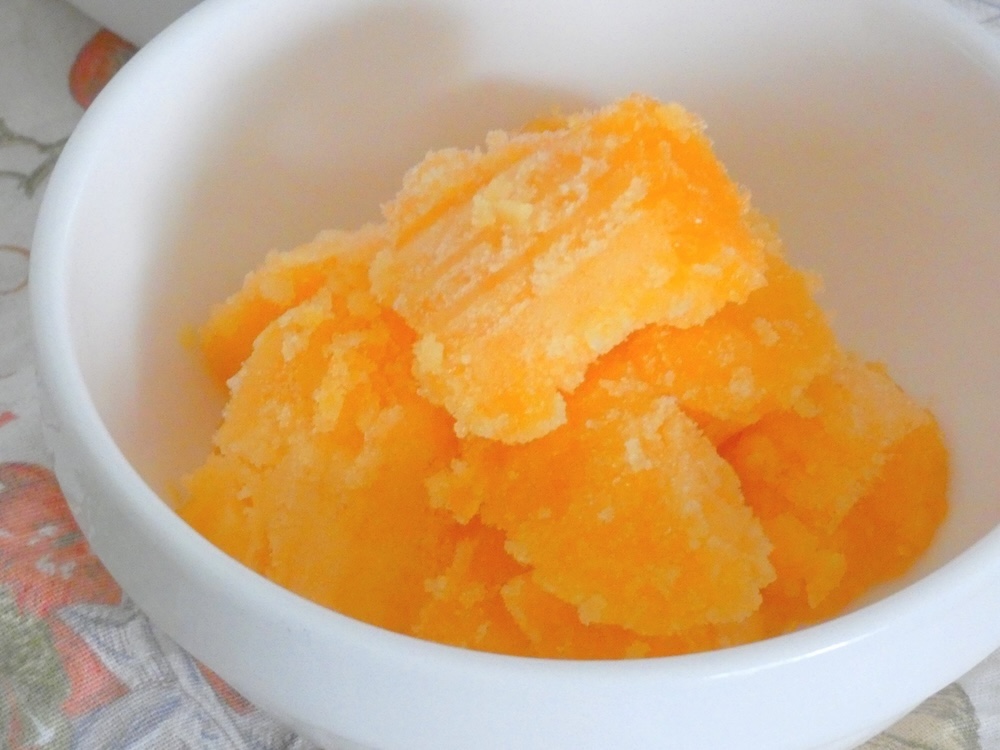 オレンジシャーベット(追加で冷やし固めたもの)