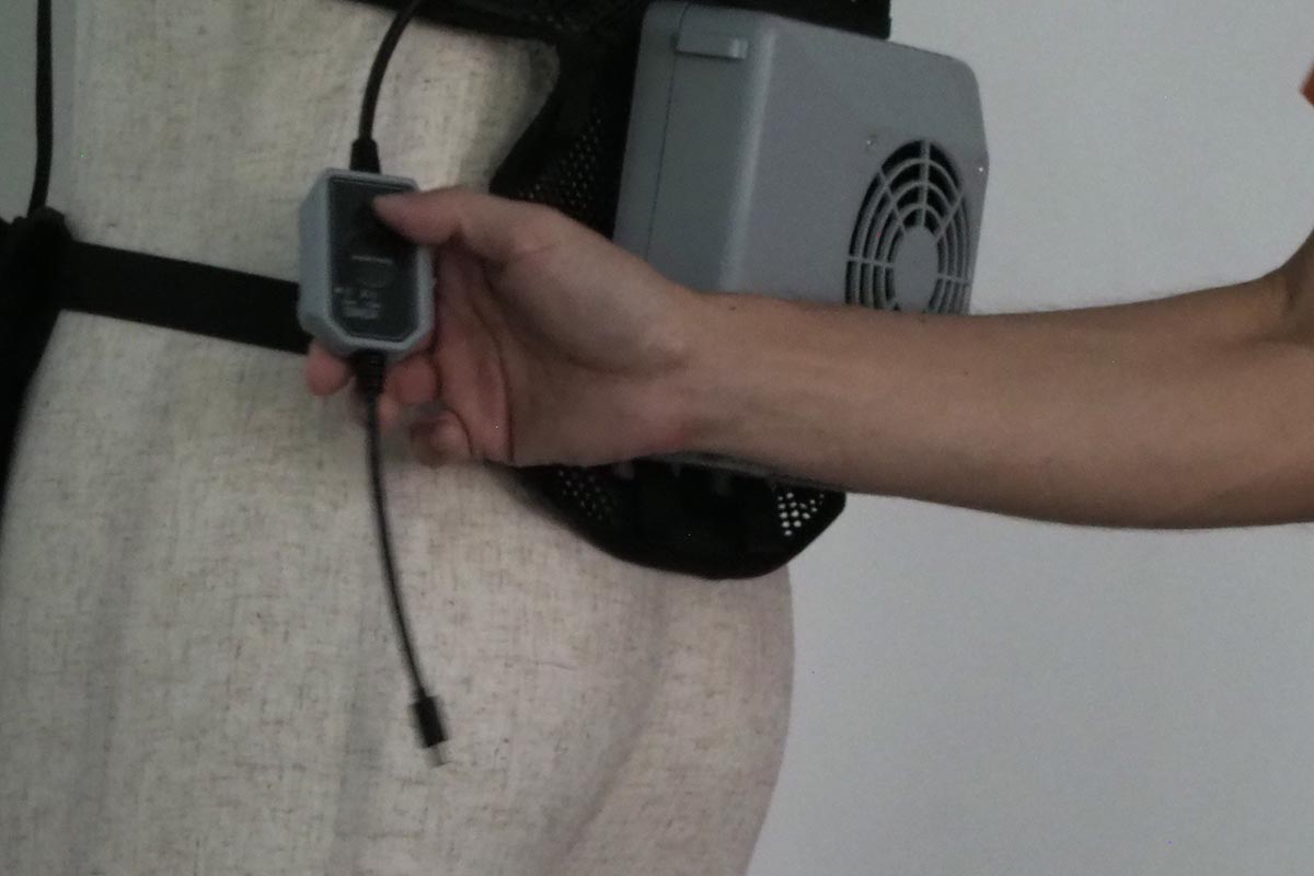 バッテリー接続部