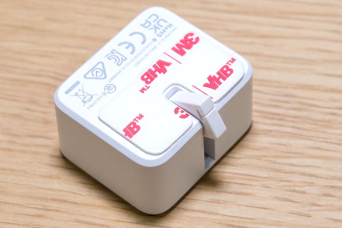 アプリからの操作でアームを出し入れする