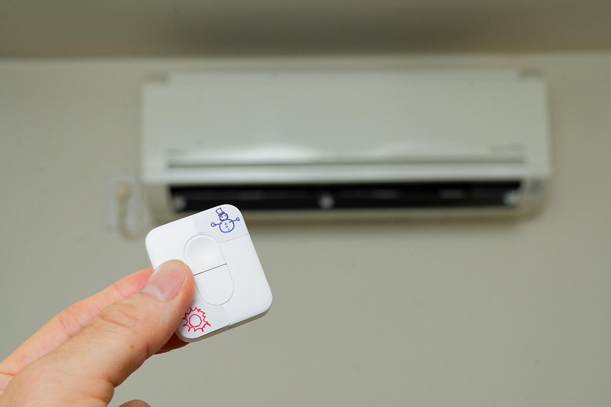 「SwitchBot ハブ2」を介して、「リモートボタン」からエアコンの冷房と暖房を素早くオンにできるように