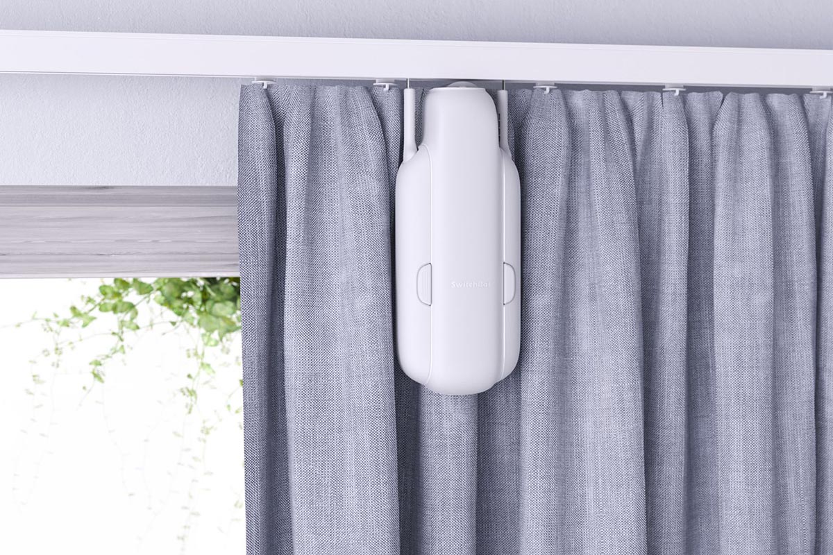 カーテンへの装着例