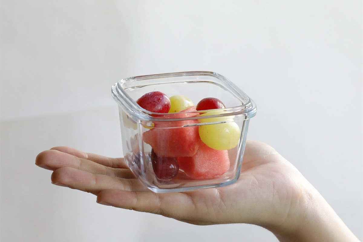 ラウンドが150ml、スクエアが180mlのミニサイズ