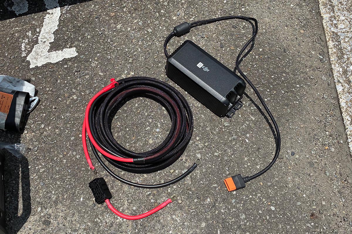 オルターネーターチャージャーキット「DJI Power 1kW車内超急速充電コンボ」