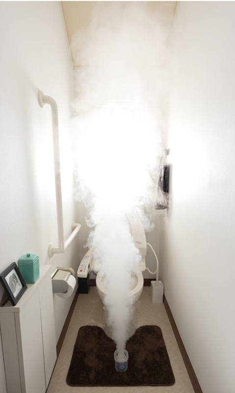 銀イオンの煙がトイレの隅々まで行き渡る