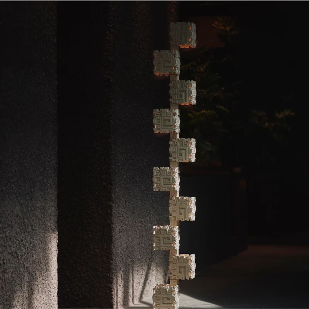 まるで古代遺跡のような佇まい